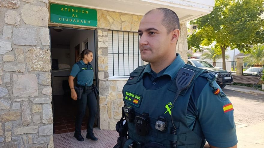 El guardia en prácticas que salvó la vida a una mujer en Lebrija: &quot;Marcará mi carrera, no se me olvidará nunca&quot;