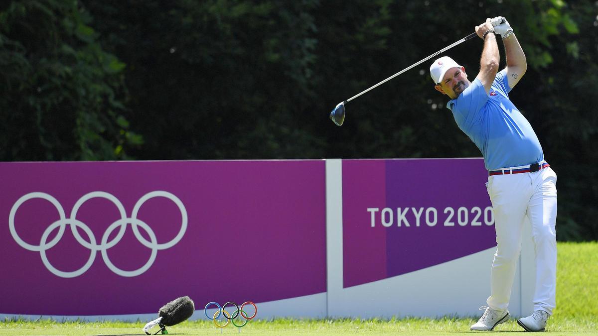 El eslovaco Rory Sabbatini se cuelga la medalla de plata.