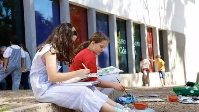 Creación en vivo por el Día Mundial del Arte