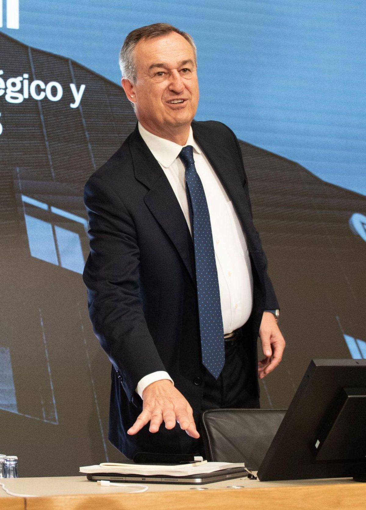 El Sabadell confia que els analistes li atorguin més valor i compliquin l’opa