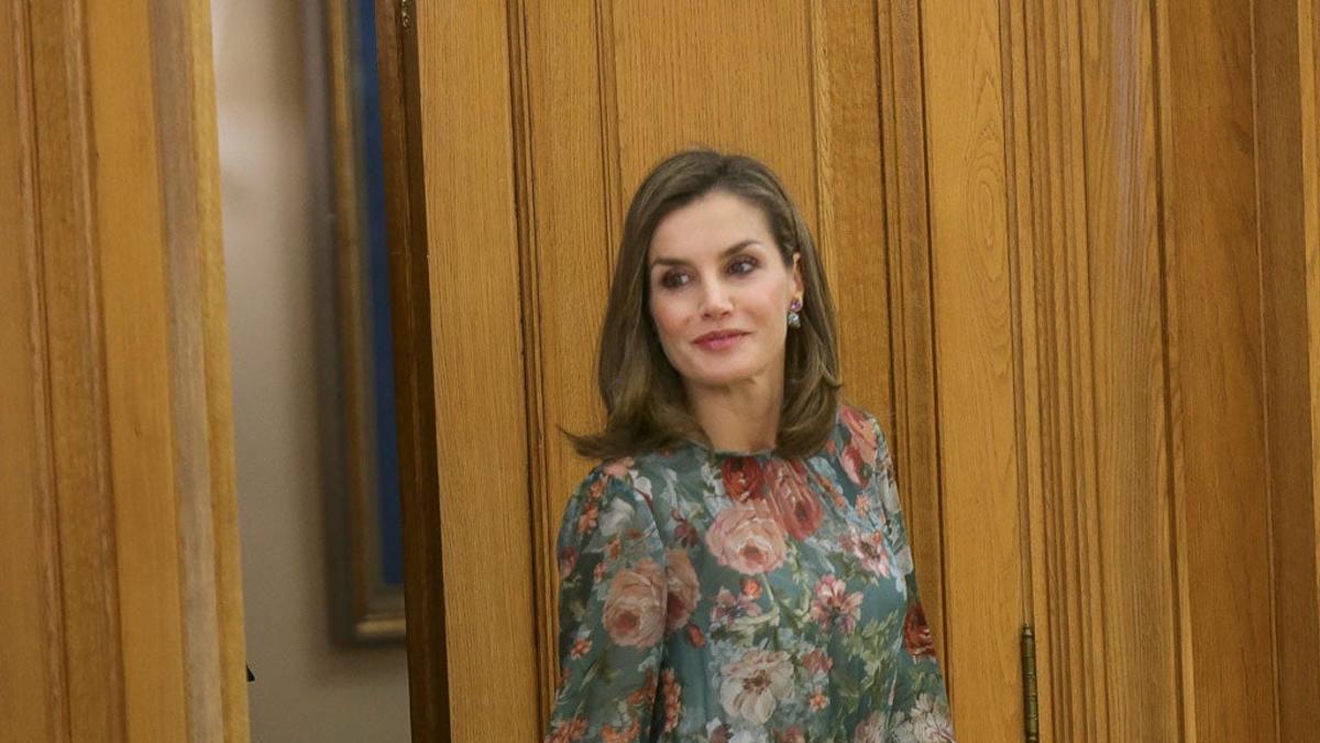 Doña Letizia con vestido de flores