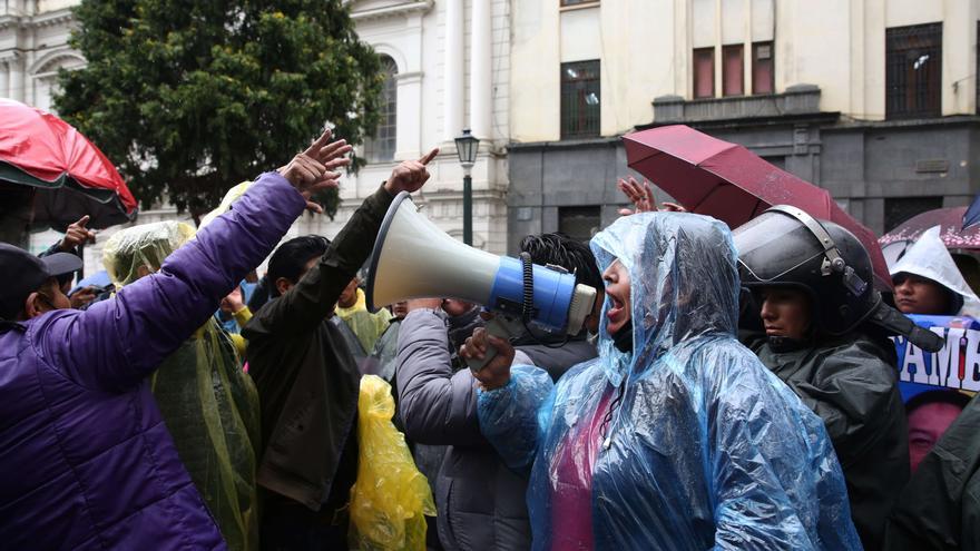 Seguidores de Evo Morales suspenden los bloqueos de carreteras tras la promesa de elecciones judiciales