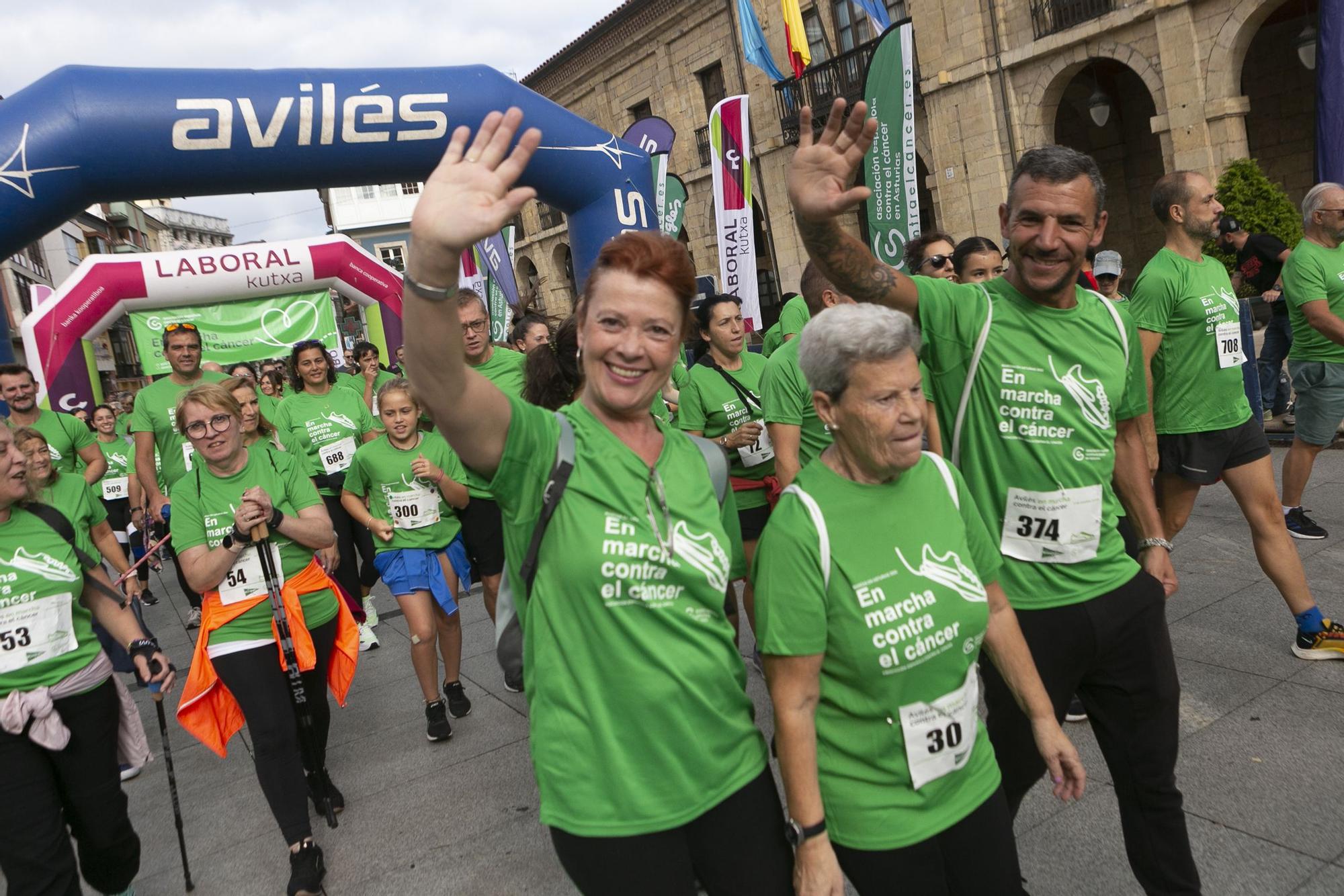 EN IMÁGENES: Asturias se echa a la calle para correr contra el cáncer