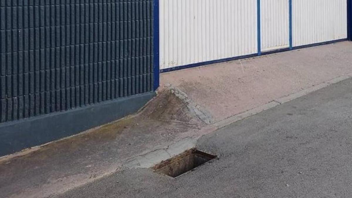 La Policía Local ya ha realizado algunas detenciones en torno a los hechos y el Ayuntamiento ya ha repuesto la mayoría de las rejillas y ha señalizado aquellas alcantarillas que están pendientes.