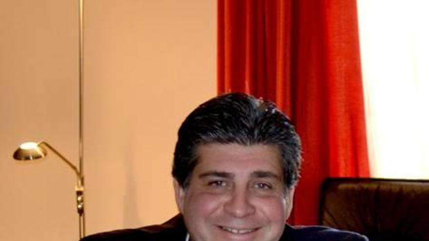 El alcalde Pedro Rosselló (PP).