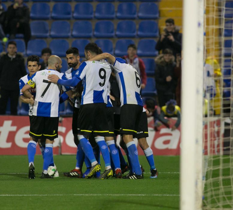 El Hércules remonta al Mestalla con goles de Pablo Íñiguez y Carlos Martínez