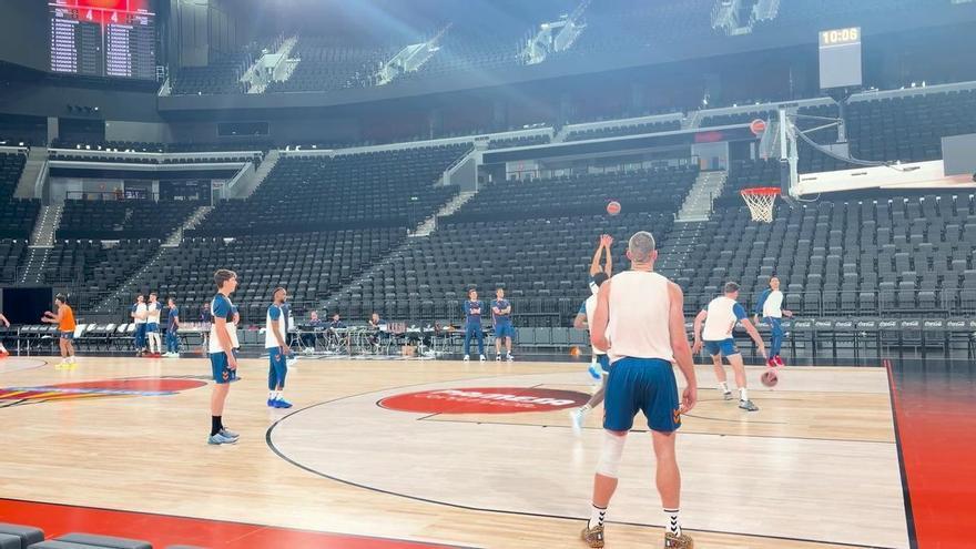 Festival de triples de Valencia Basket en el entrenamiento previo al partido ante Panathinaikos