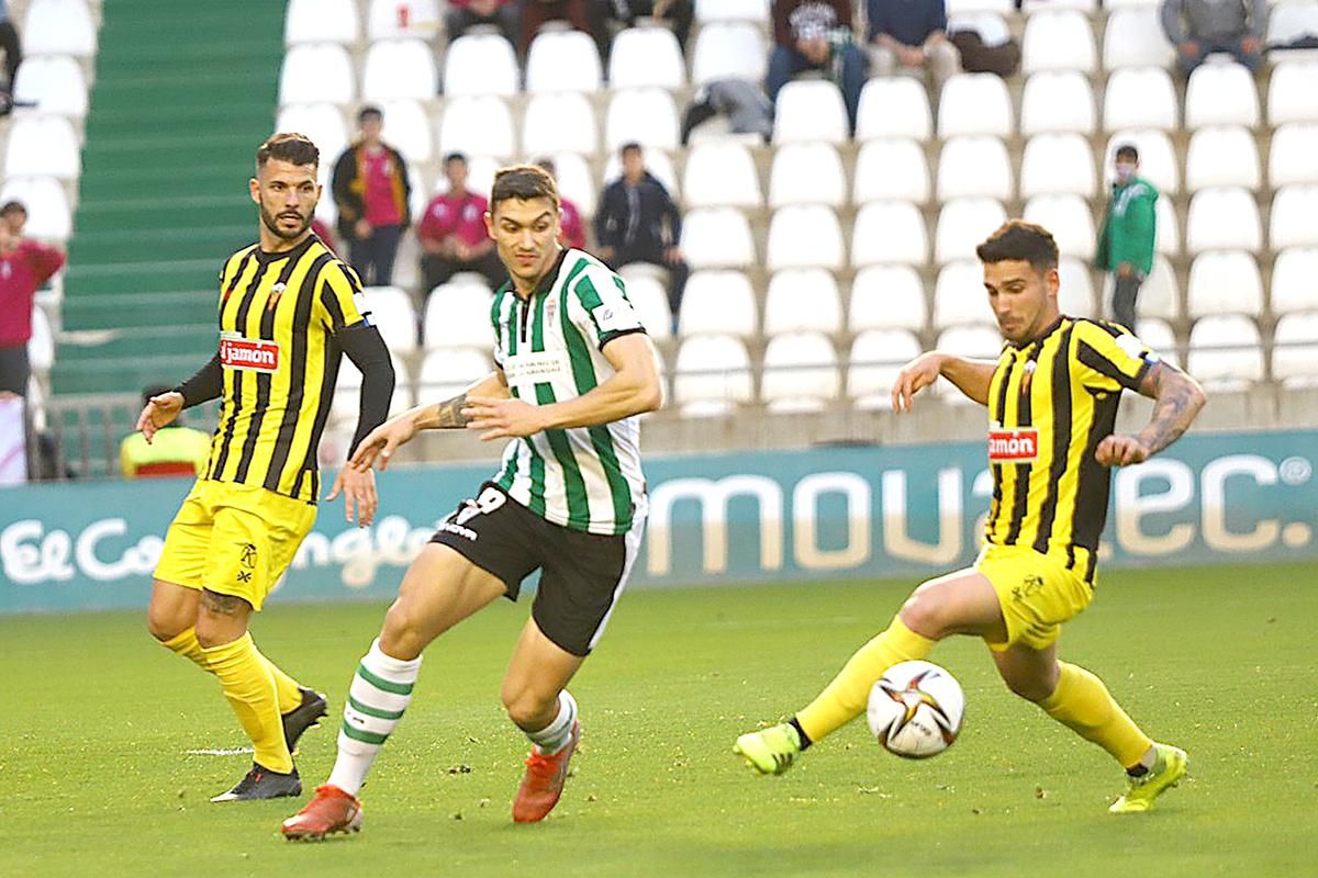 Las imágenes del Córdoba CF - San Roque