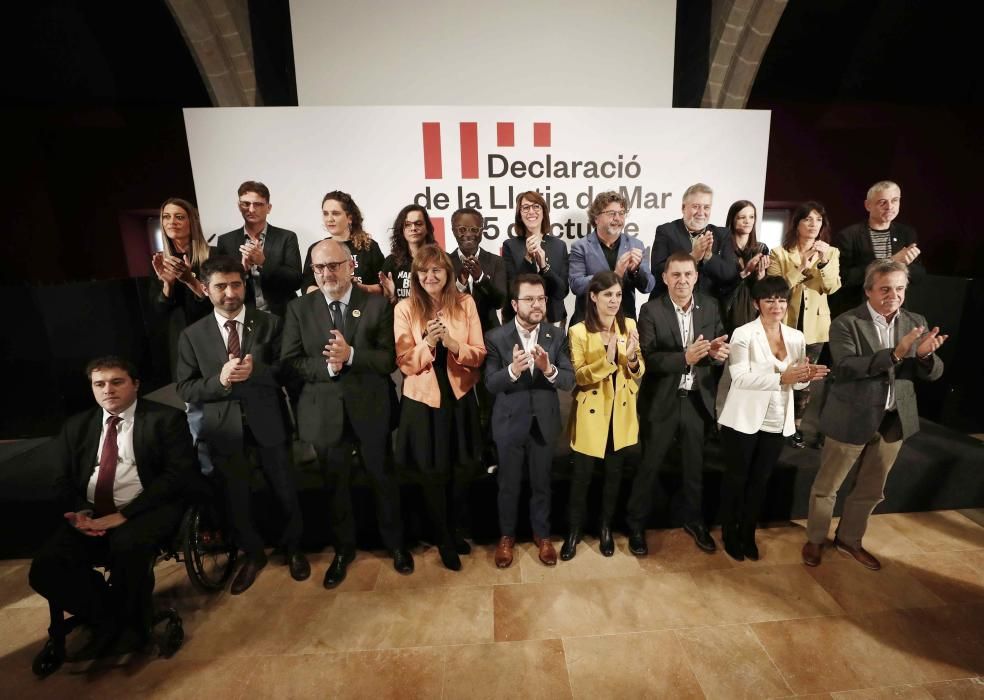 Més se une a soberanistas del Estado para exigir el "derecho a la autodeterminación"