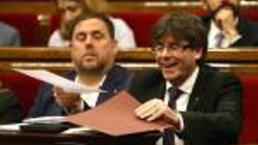 Carles Puigdemont, durant la sessió de control, on va lamentar l&#039;actitud del Govern central.