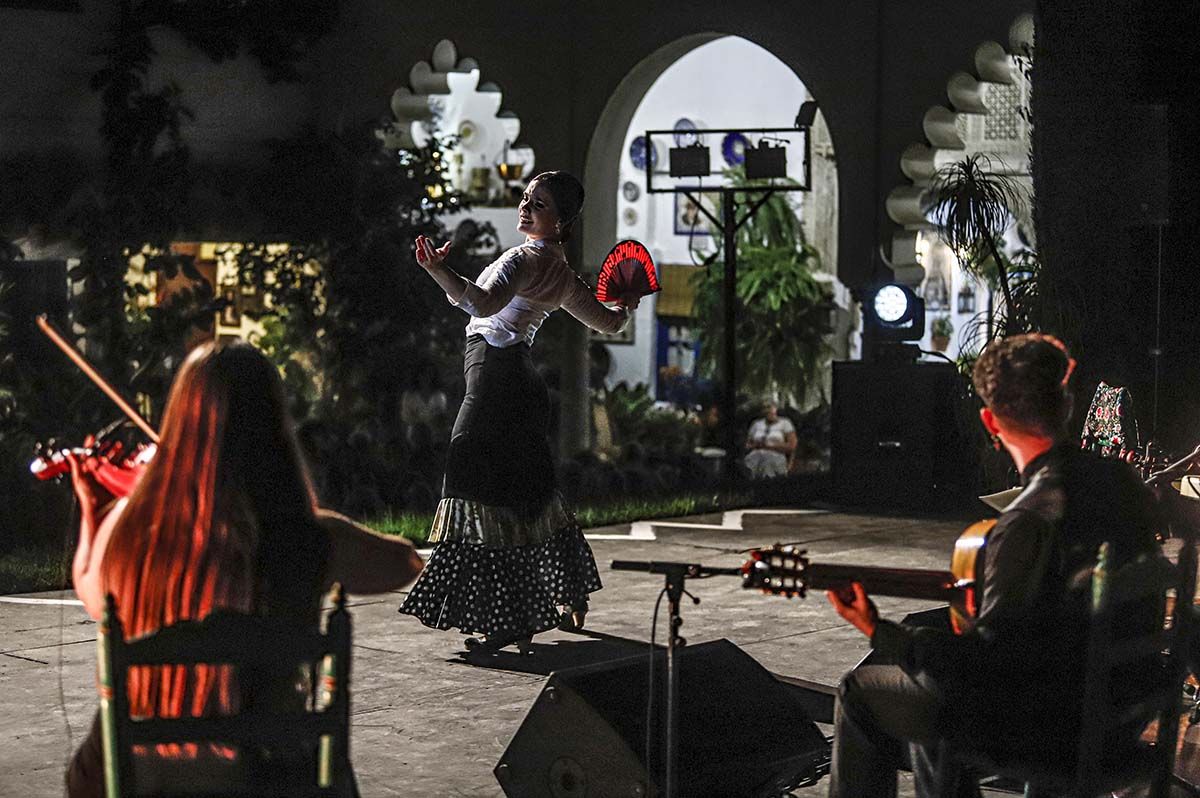 Volver: Cien años de patios de Córdoba