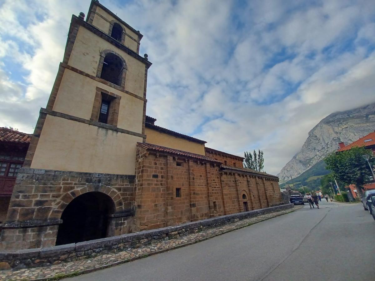 La Colegiata de Teverga.