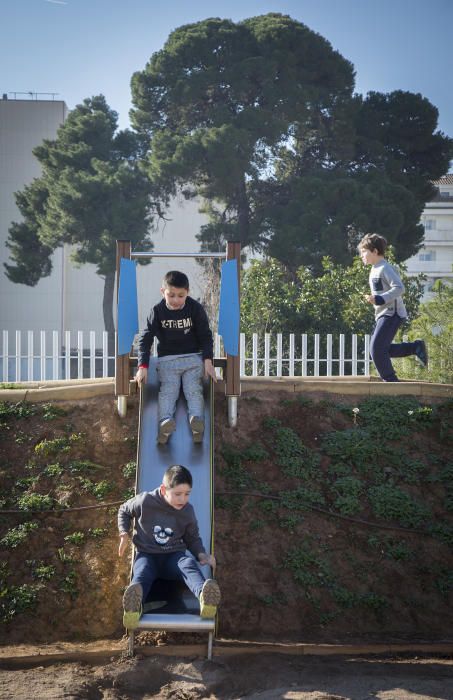 Patio inclusivo del CEIP Enric Soler i Godes