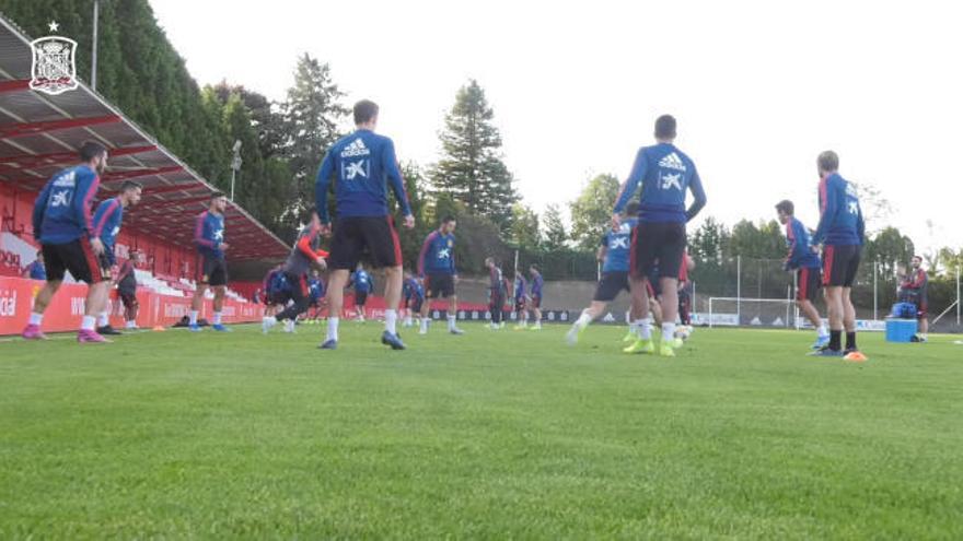 Así fue el primer entrenamiento de la Roja en Mareo