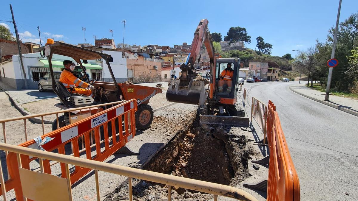 Las obras de reparación del vial han comenzado esta mañana.