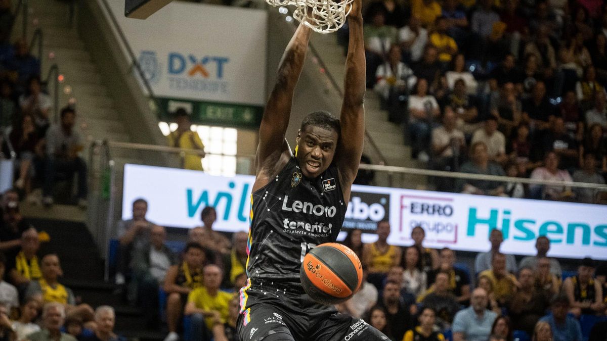 Moussa Diagne, en una acción del pasado partido ante el Río Breogán.