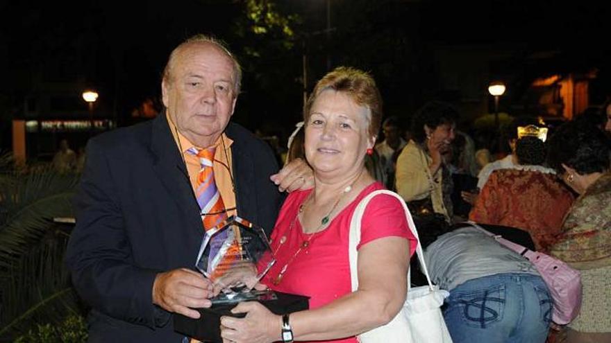 Premio a Juan Cruces.