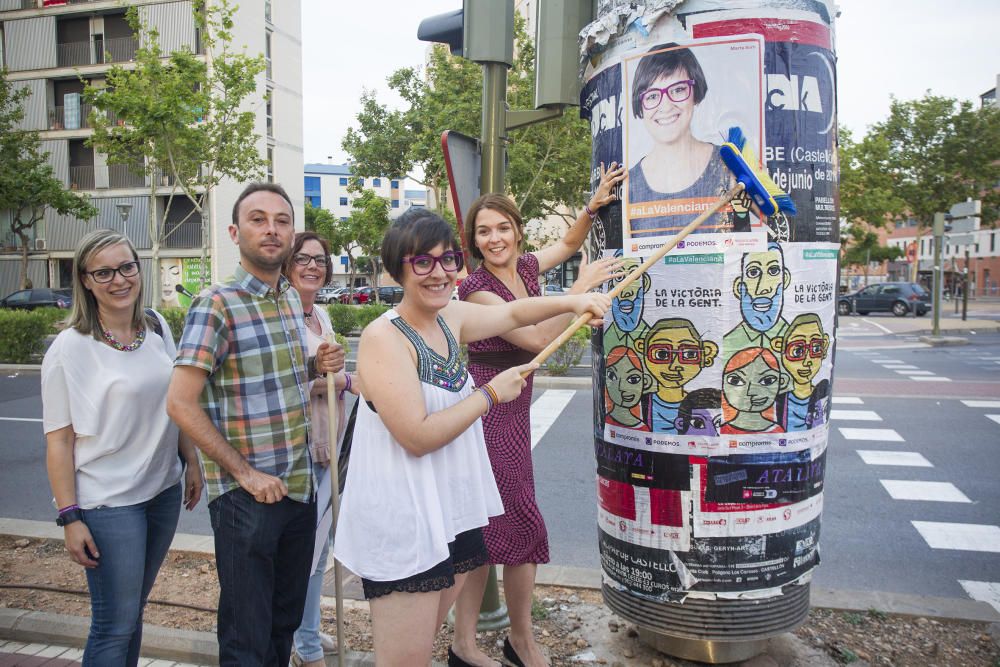 Pegada de carteles electorales en Castelló