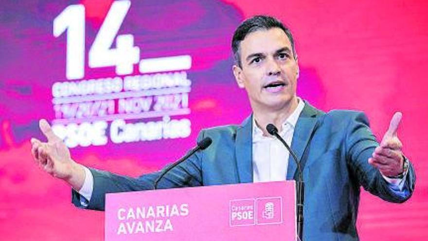 Pedro Sánchez,  ayer, en Las Palmas, durante el congreso del PSOE canario.  | // E.P.