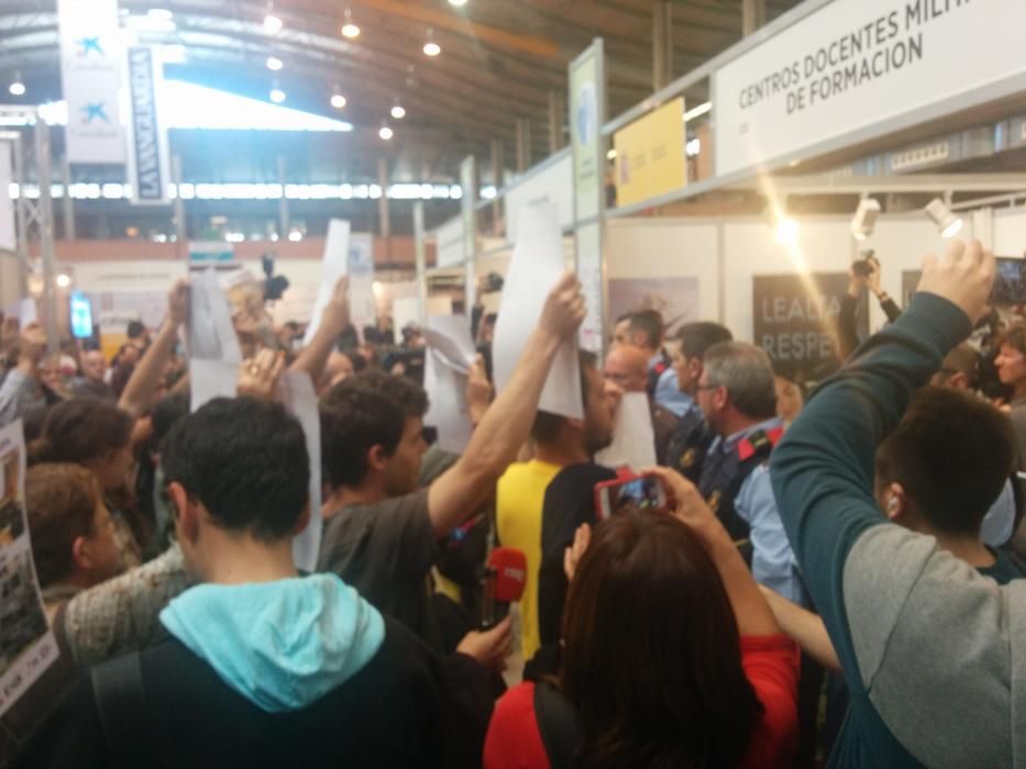 La protesta per la presència de l'exèrcit al'Expojove