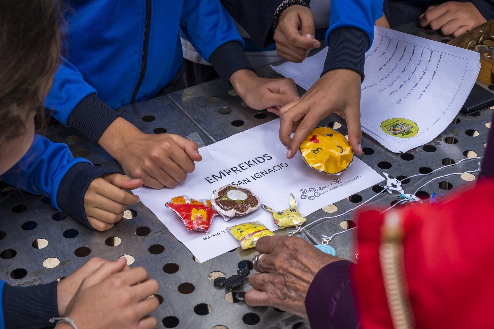 En imágenes: Mercados de Cooperativas y Asociaciones Educativas Asturianas en el Fontán