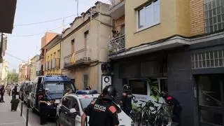 Desalojan en Sant Cugat una vivienda ocupada que causaba problemas de convivencia