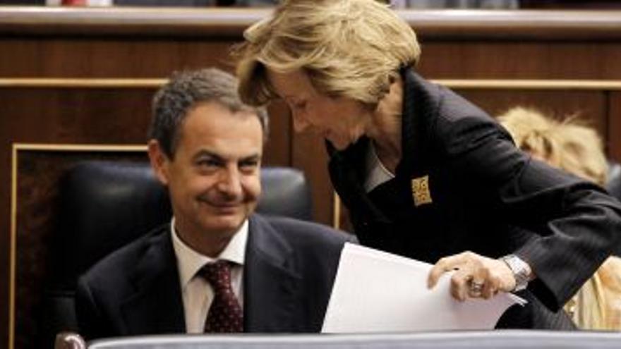 El Congreso aprueba los recortes por un voto de diferencia y deja el futuro de Zapatero en suspenso