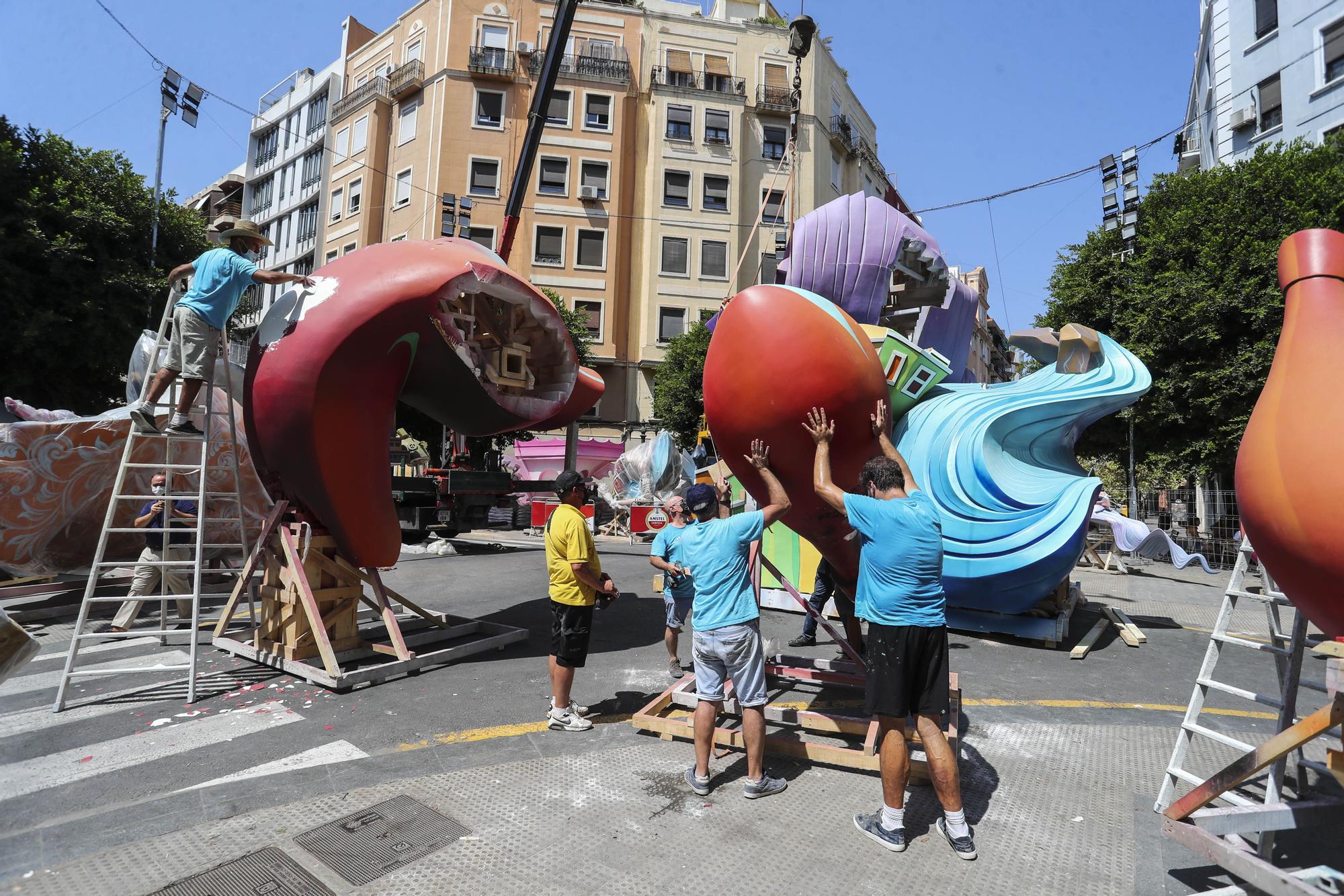 Fallas 2021. Espectacular "plantà" de Sueca-Literato Azorín