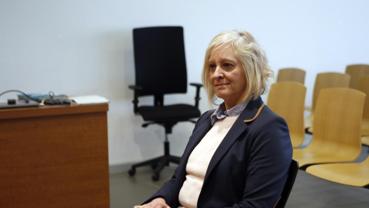 La exalcaldesa de Aranda de Moncayo, María del Rosario Cabrera Ruiz, durante el juicio celebrado en la Audiencia Provincial de Zaragoza.