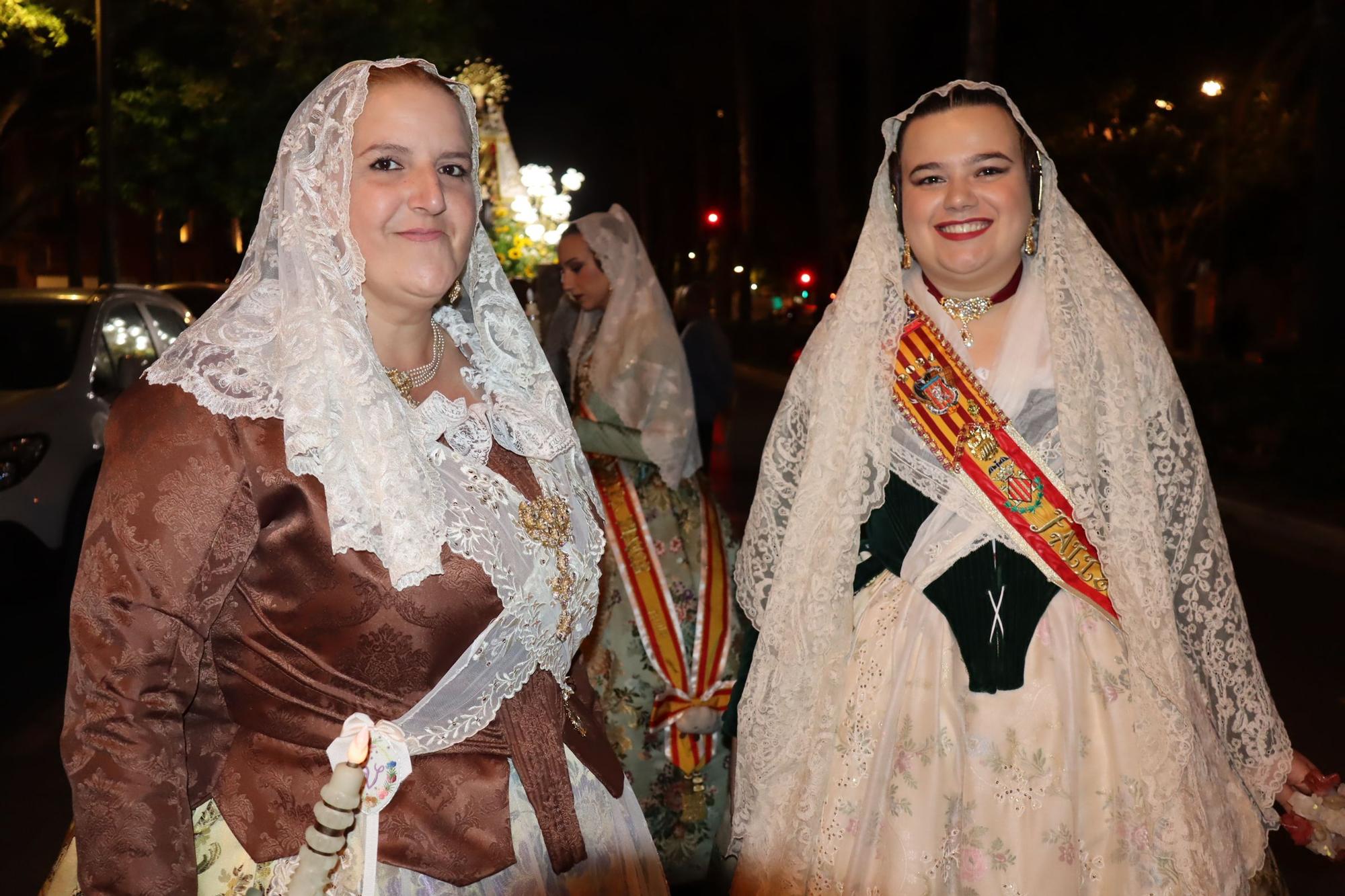 Cumbre fallera ante el Cristo de la Fe de Zaidía