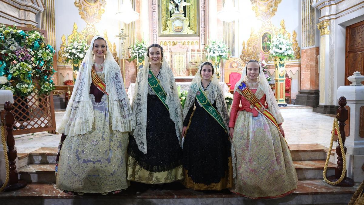 Lucía, Berta y la corte completan la Ofrenda de Castelló