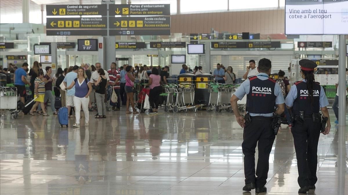 zentauroepp34545160 el prat de llobregat 02 07 2016 t1 terminal 1 del aeropuerto200210133202 zentauroepp34545160 el prat de llobregat 02 07 2016 t1 terminal 1 del aeropuerto200210133202
