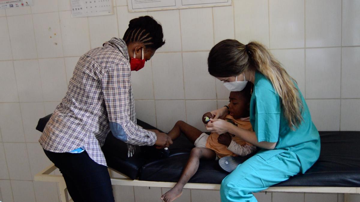 Marta Grela durante un voluntariado.