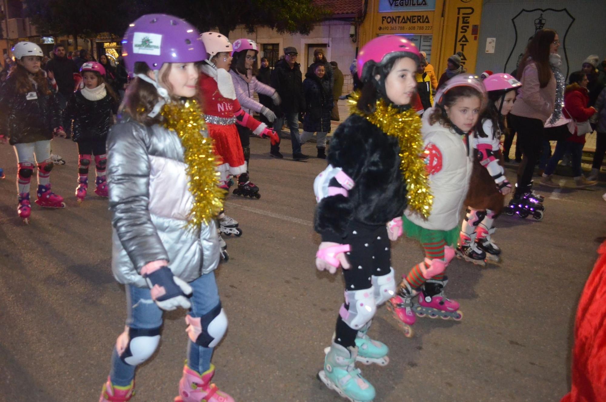GALERÍA | Los niños de Benavente disfrutan de la Cabalgata de Papá Noel