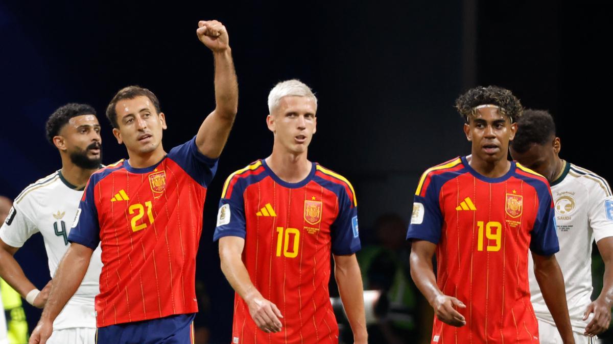 Oyarzabal celebrando uno de sus goles ante Arabia Saudí