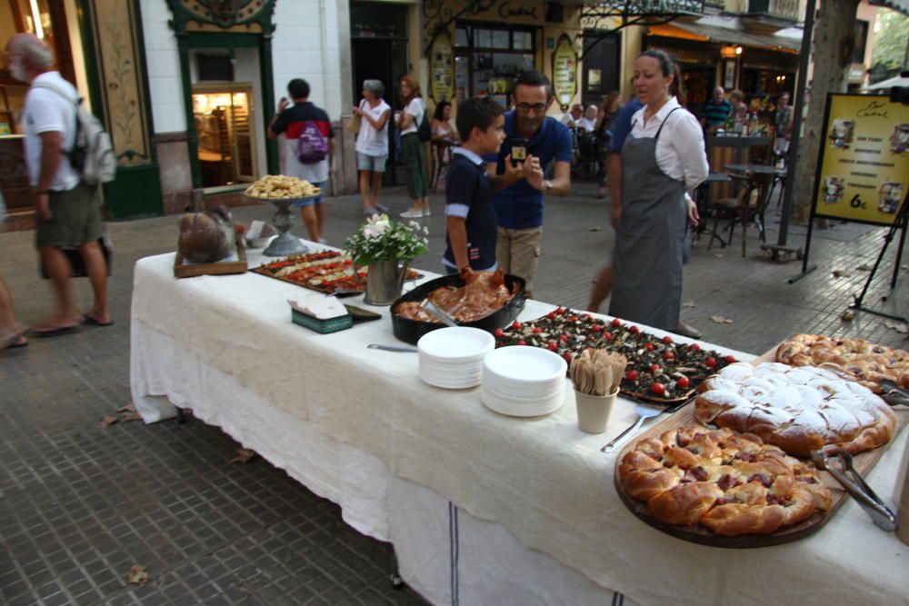 Neuer Bäcker in Traditions-Bäckerei Forn des Teatre