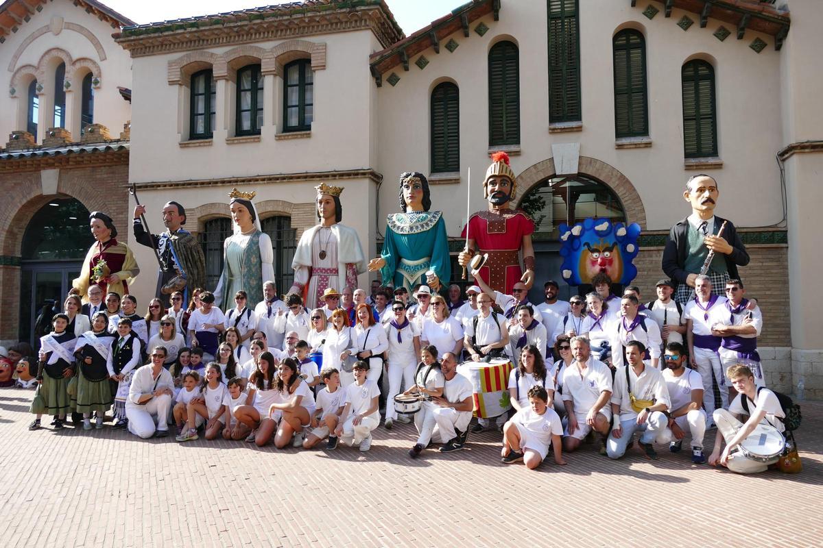EN IMATGES | El seguici popular figuerenc obre el camí a les Fires i Festes de la Santa Creu EN IMATGES | El seguici popular figuerenc obre el camí a les Fires i Festes de la Santa Creu