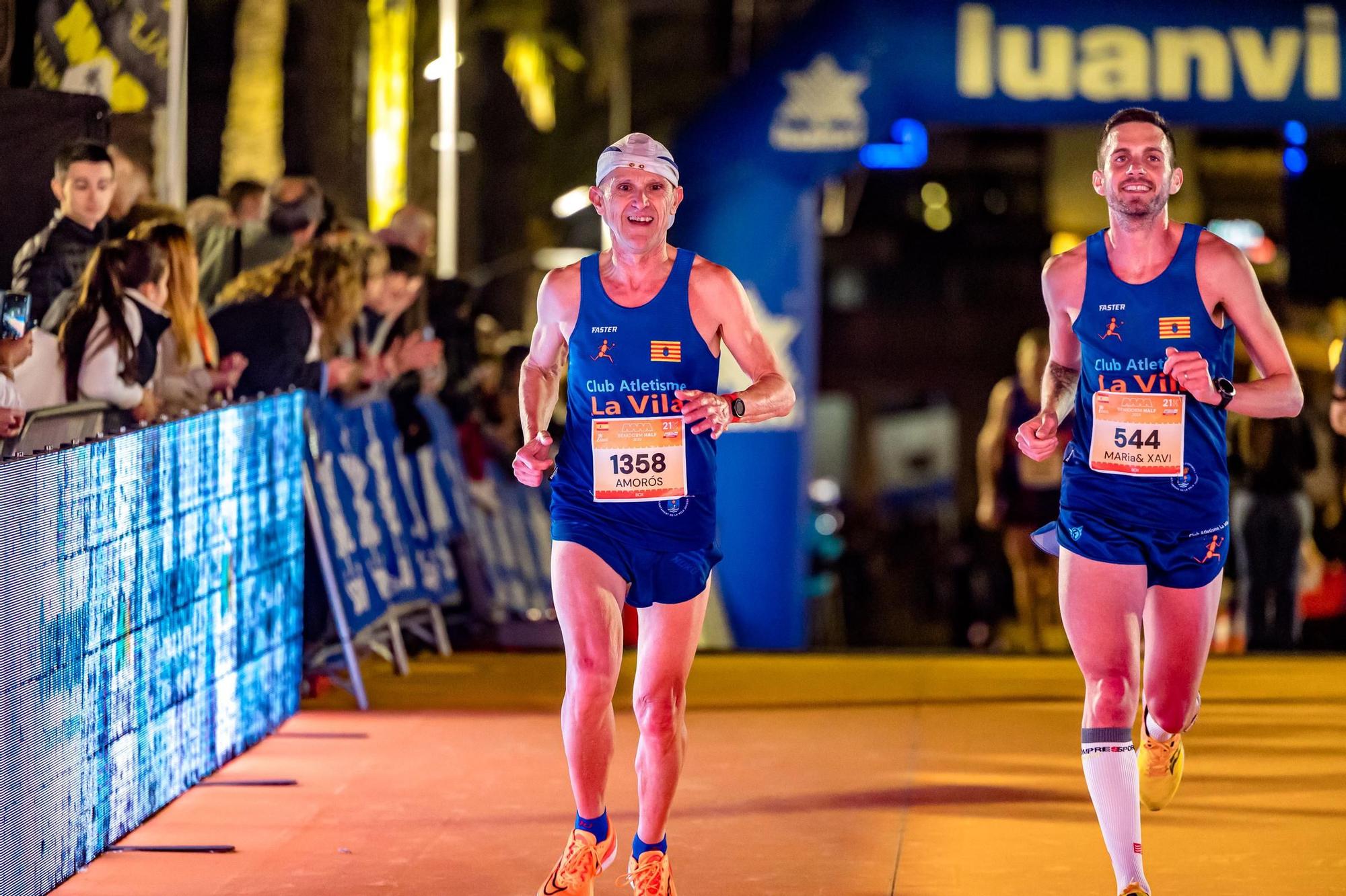 Cerca de 5.000 corredores toman Benidorm.