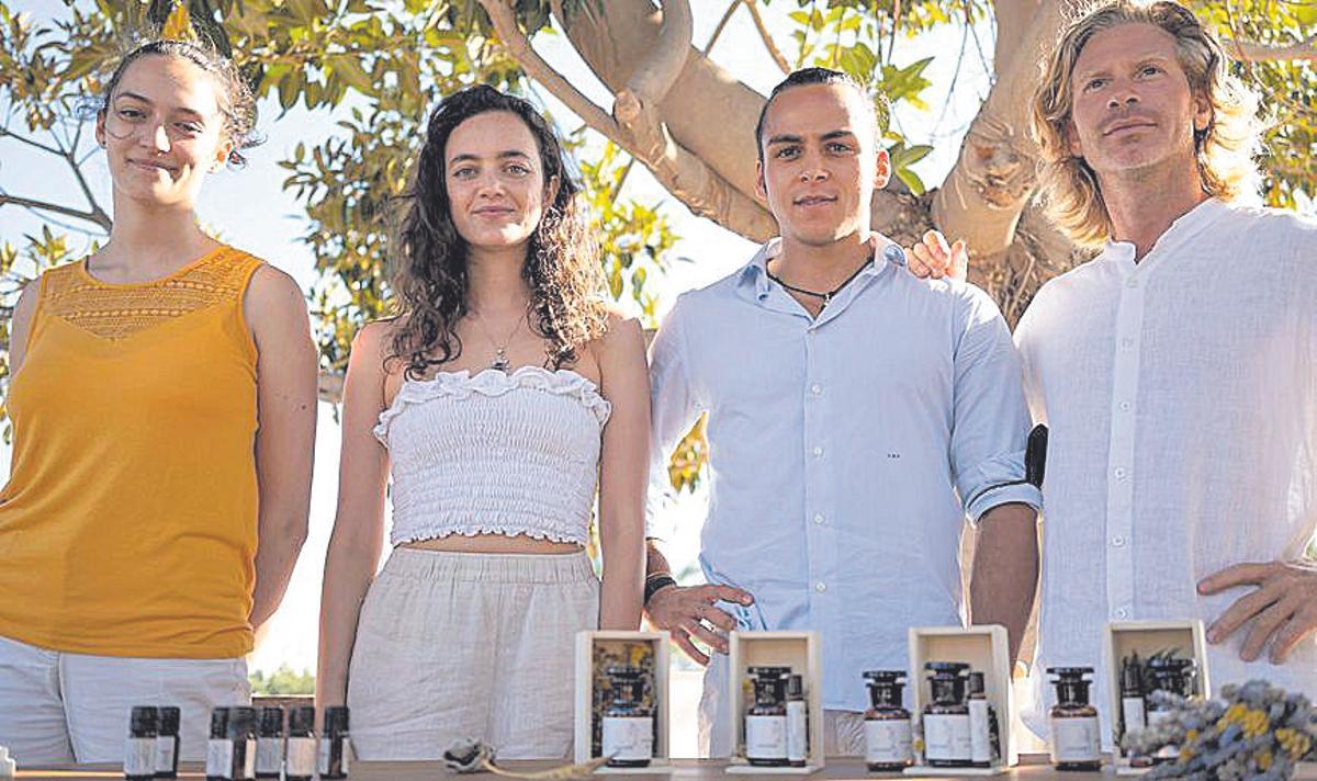 Elise Magré, Agusta Ordovas, Víctor Alarcón y Óliver Inri.