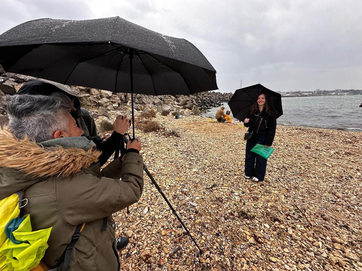 La noiesa Elena Domínguez durante la grabación del documental en Mangalia.