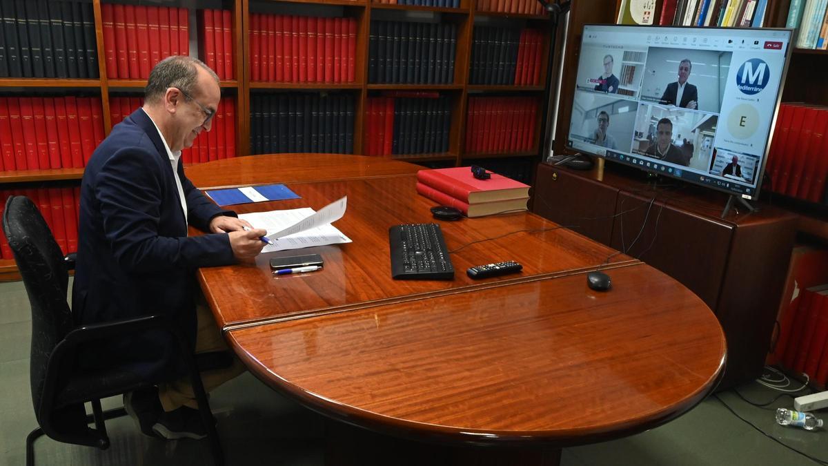 El director de 'Mediterráneo’, Ángel Báez, mantuvo un encuentro telemático sobre el trato empresa/cliente.