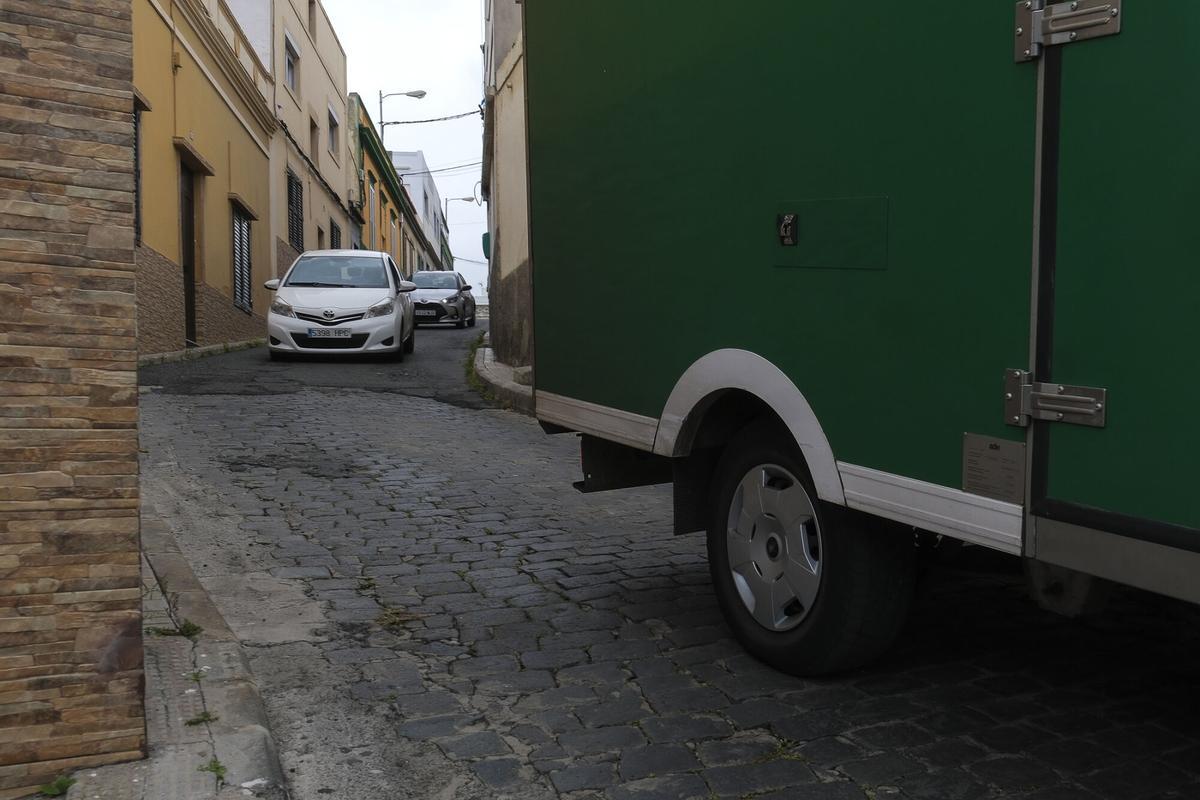 Vecinos de Tenoya reclaman que se resuelvan las deficiencias en alcantarillado y calles del barrio Vecinos de Tenoya reclaman que se resuelvan las deficiencias en alcantarillado y calles del barrio