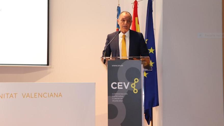 Salvador Navarro, vicepresidente de la CEOE.