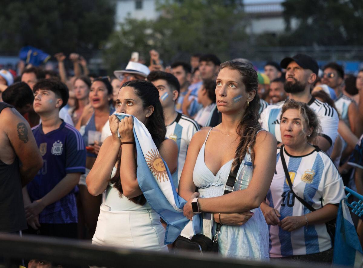 La decepción de los aficionados de Argentina en Son Moix