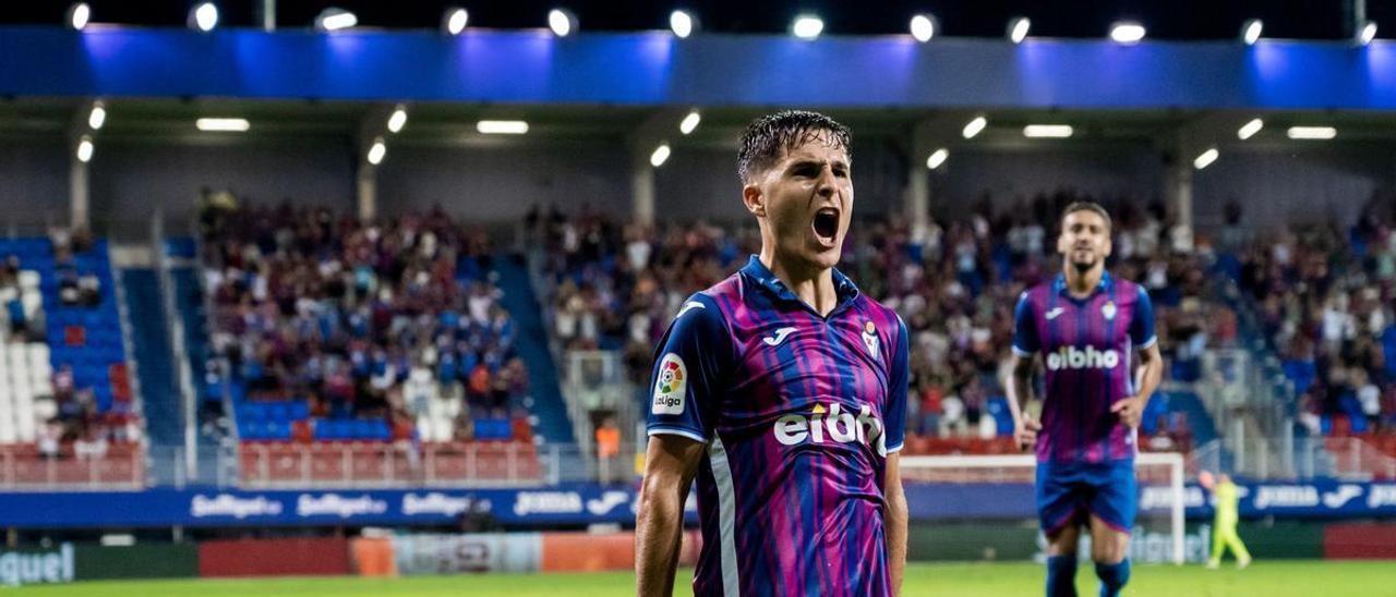 Tejero celebra un gol marcado con el Eibar.