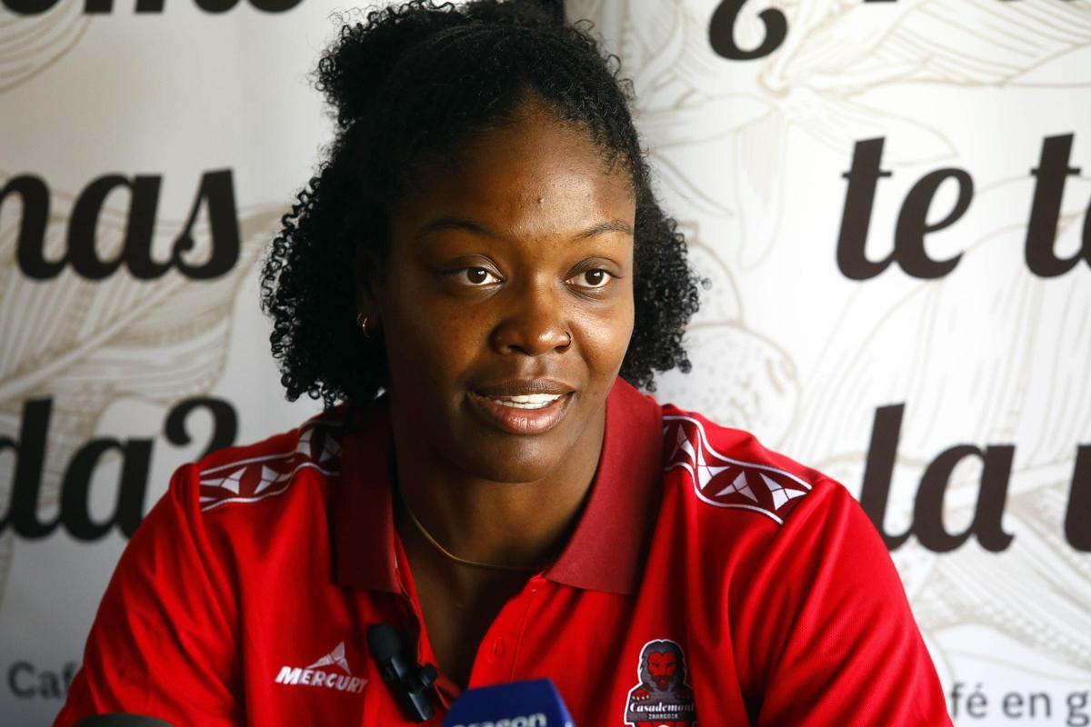 Nadia Fingall, durante una rueda de prensa