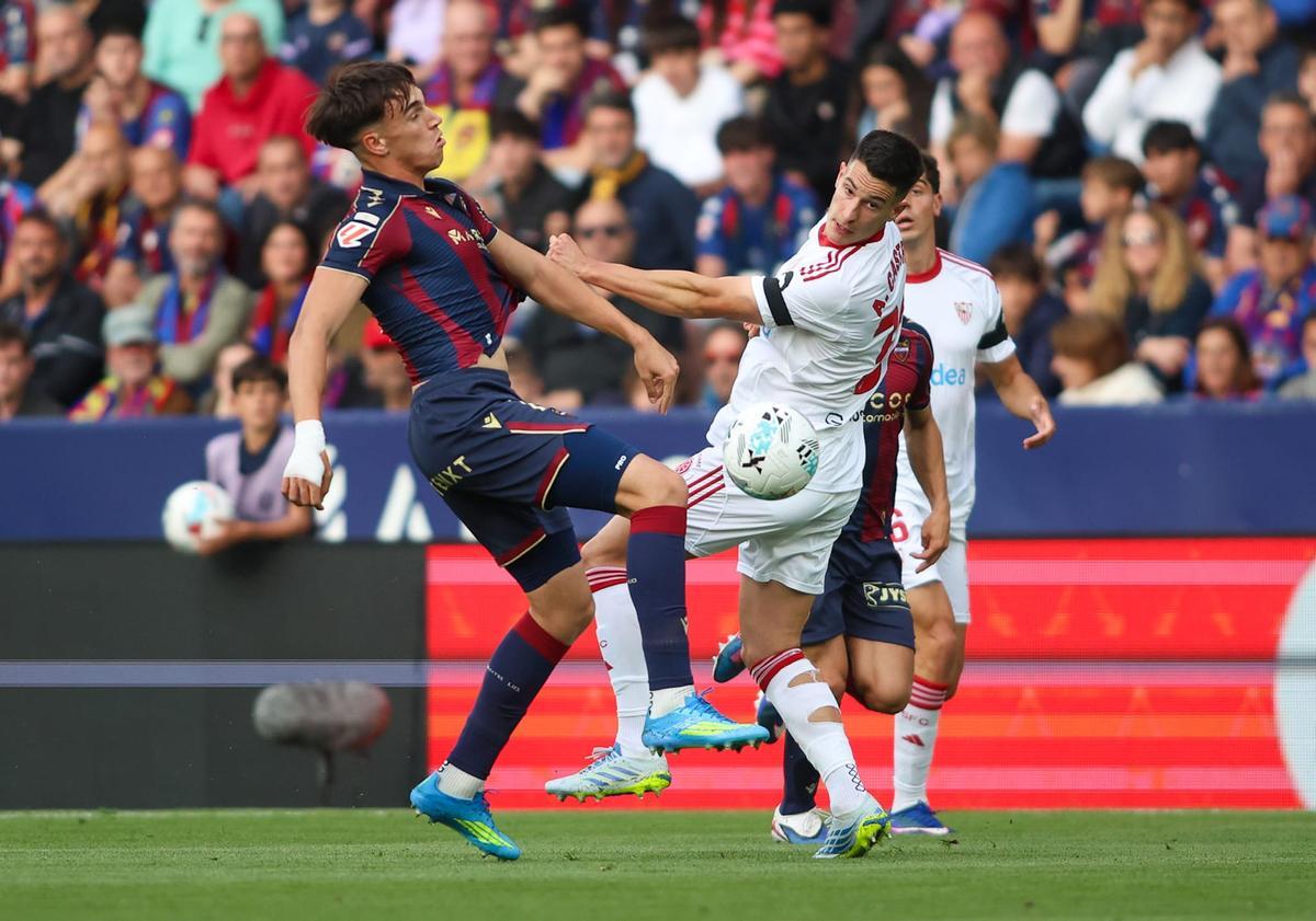 Todas las fotos del Levante - Sevilla en el Ciutat de València