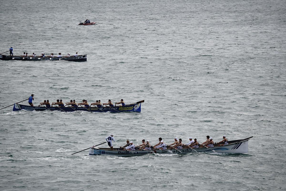 LLEGAN LAS TRAINEIRAS A RIAZOR