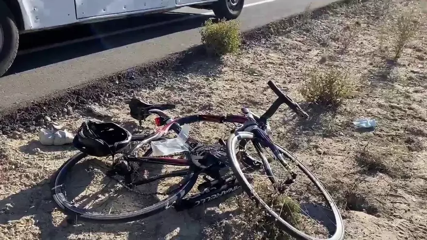 Grave un ciclista al chocar contra un coche en Las Palmas de Gran Canaria