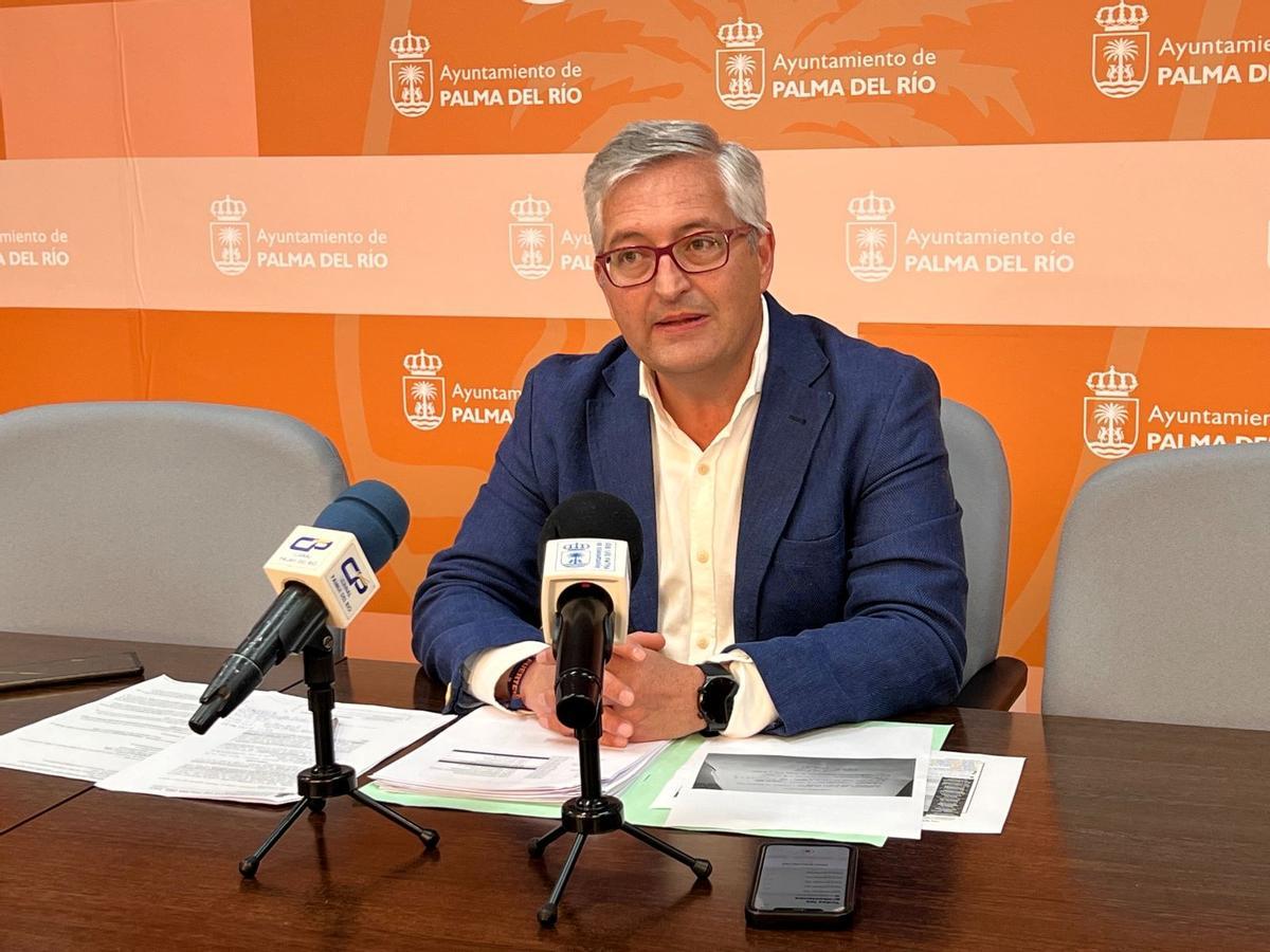 El concejal palmeño Juan Trujillo, durante la rueda de prensa.
